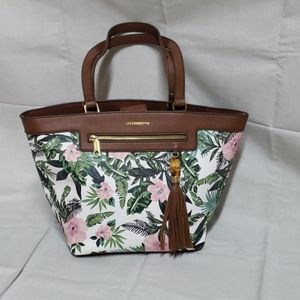 Liz Claiborne Spring Handbag